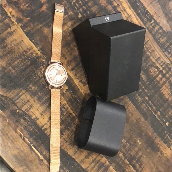 Watch - Picture 1 of 3